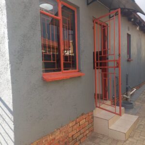 2 Bedroom house to rent